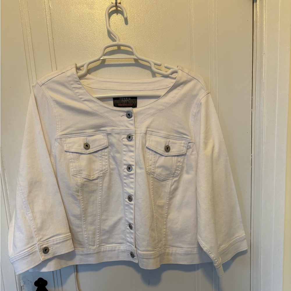 Torrid size 6x white jean jacket